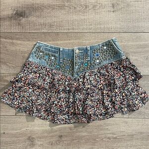 Express Jeans Floral Bejeweled Mini Denim Women's Skirt Size 00